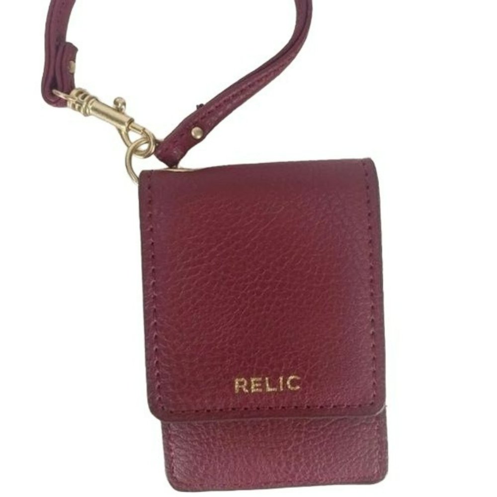 Relic Burgundy Small Wristlet Style Wallet ID Card Purse